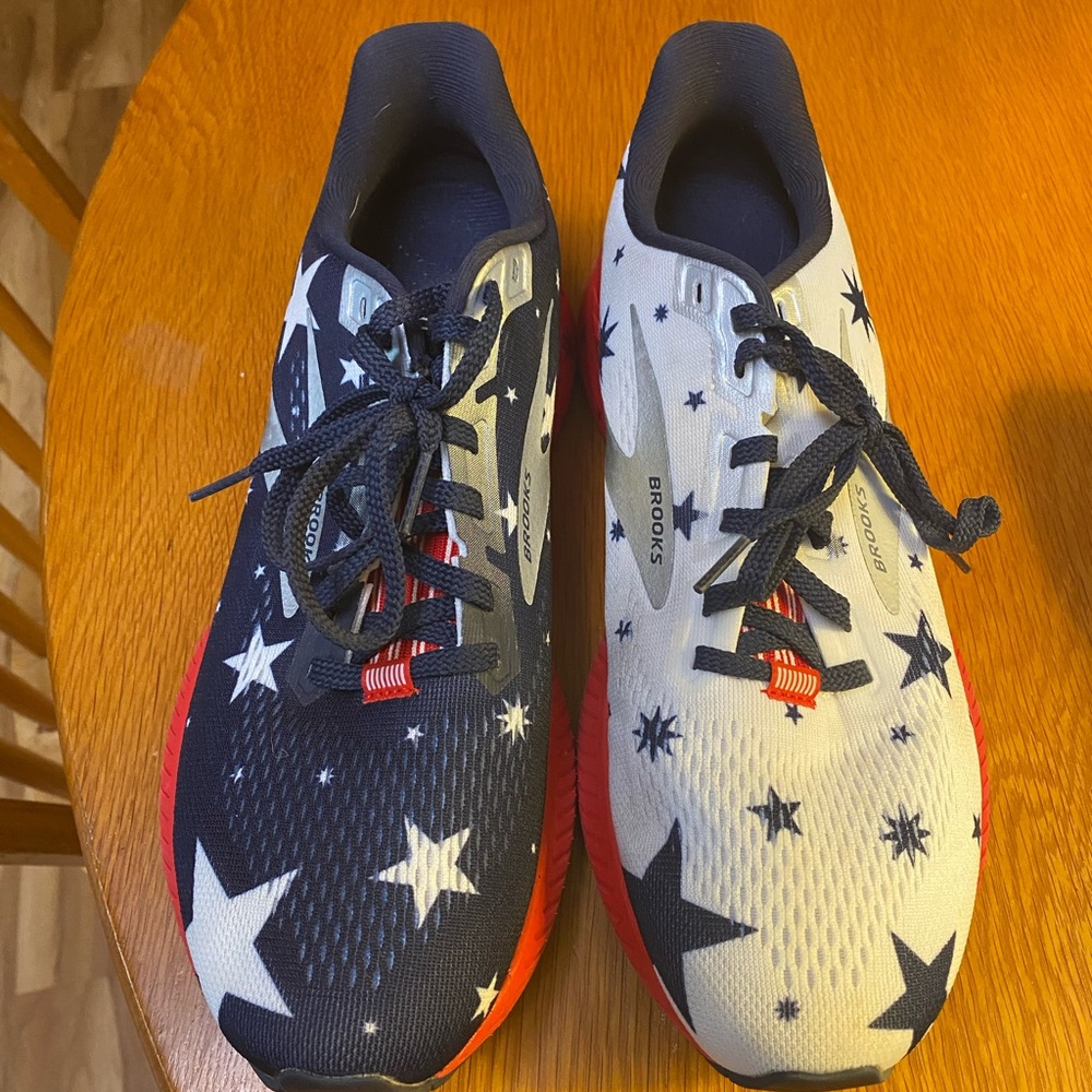 Brooks Launch 8